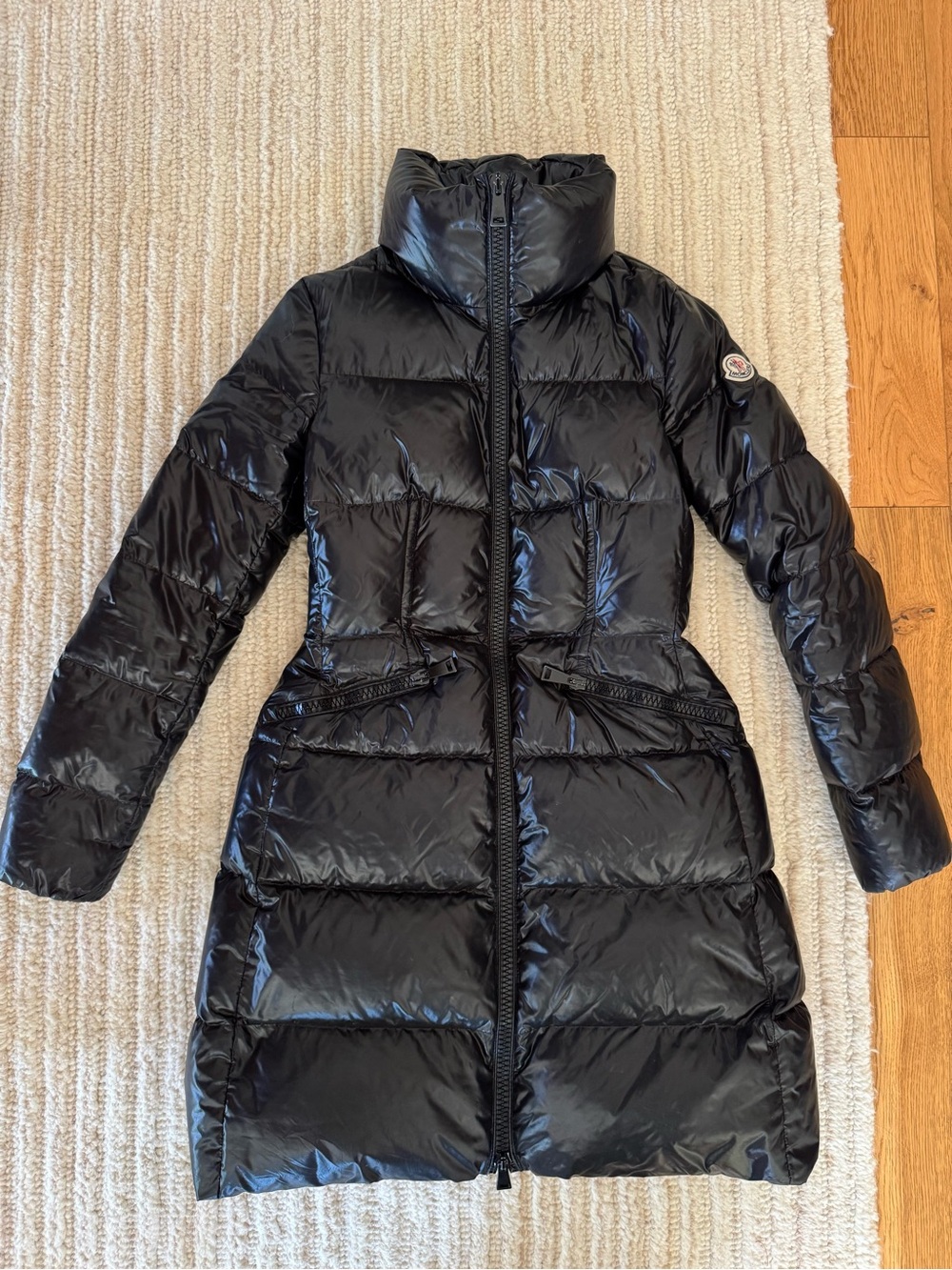 Moncler Jasminum Giubbotto Down Coat